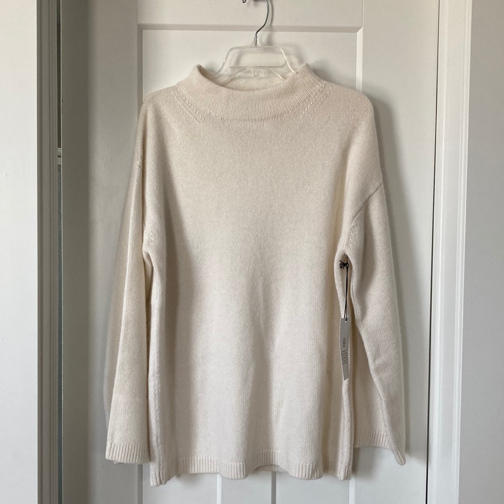 Cashmere  Bell Sleeve Sweater, size-L, New, Cream color